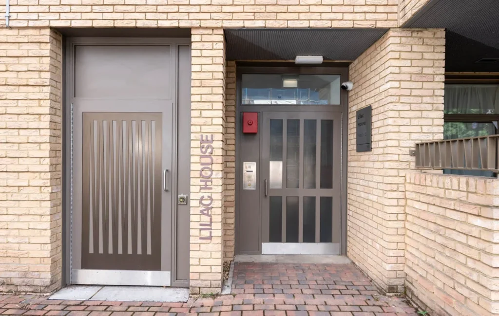 Doors hotel apartment exterior
