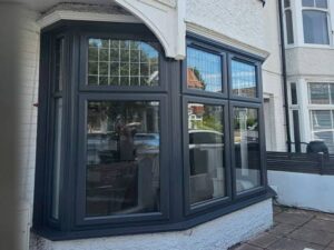 Black Aluminium Bay Detail